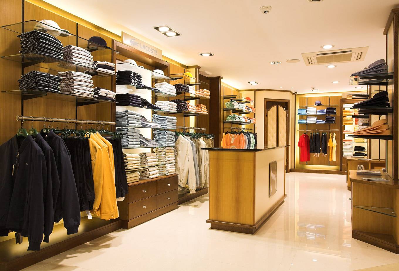 Best Ideas To Start A Small Business In 21st Century   Clothes Shop 